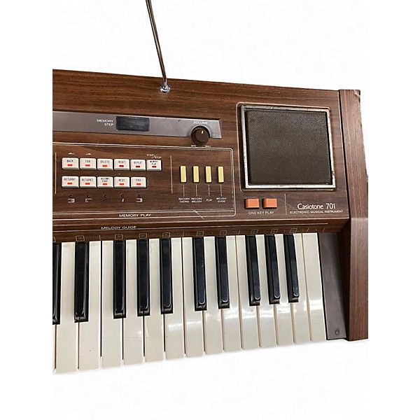 Used Casio CASIOTONE 701 Organ
