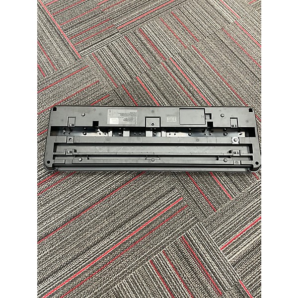 Used Yamaha YPT280 Portable Keyboard