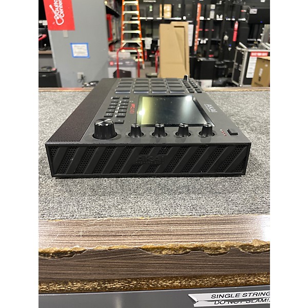 Used Akai Professional MPC LIVE II Production Controller