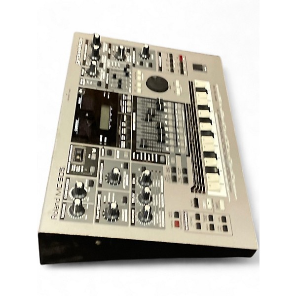 Used Roland MC 505 GROOVEBOX Production Controller