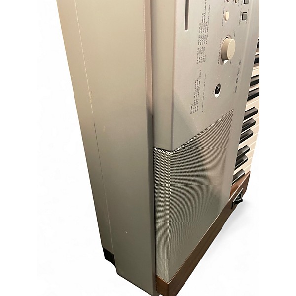 Used Yamaha DGX640 88 Key Digital Piano