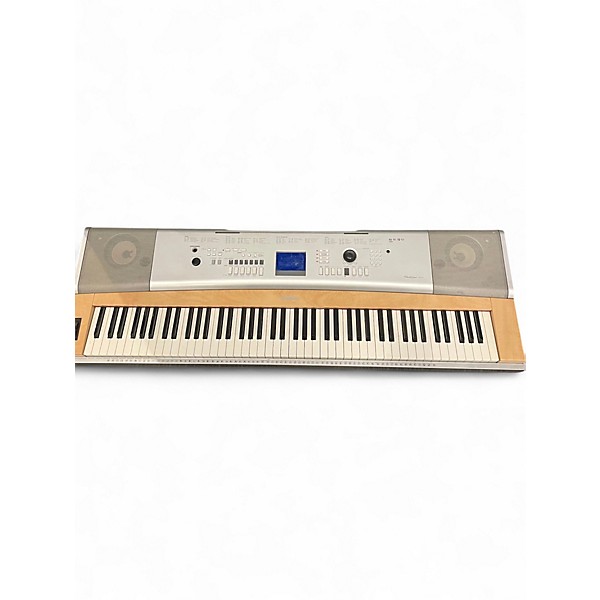 Used Yamaha DGX620 Portable Keyboard