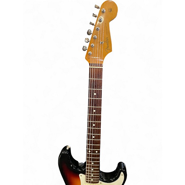 Used Fender Classic Series '60s Stratocaster Lacquer 3 Color Sunburst Solid Body Electric Guitar