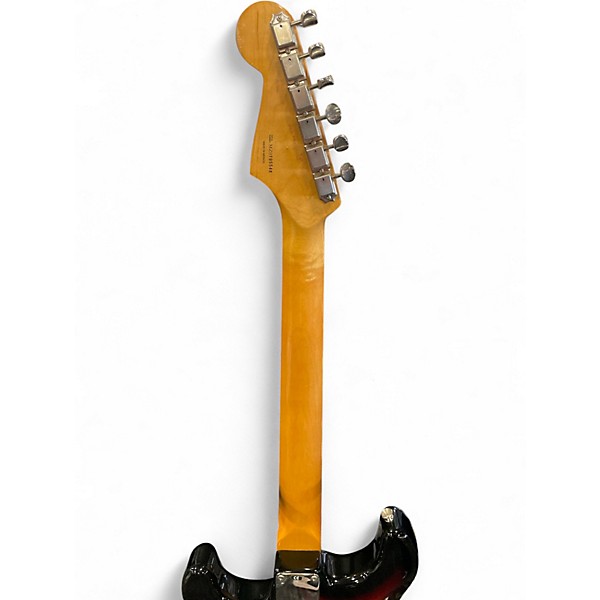 Used Fender Classic Series '60s Stratocaster Lacquer 3 Color Sunburst Solid Body Electric Guitar