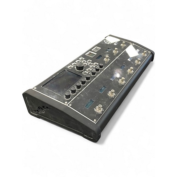 Used Fractal Audio FM9 Effect Processor