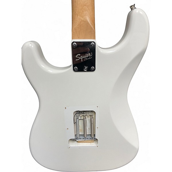 Used Squier Affinity Stratocaster Alpine White Solid Body Electric Guitar