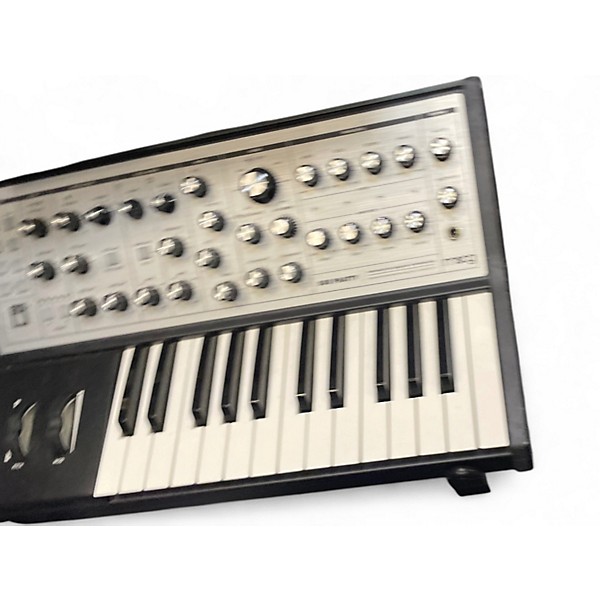 Used Moog Sub Phatty 25 Key Synthesizer