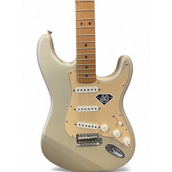 Used 2006 Fender 60th Anniversary Stratocaster Blizzard Pearl Solid Body Electric Guitar