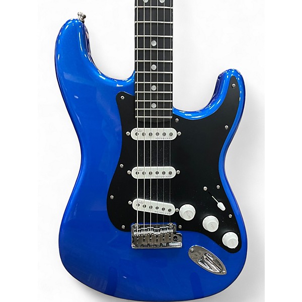 Used Fender AMERICAN ULTRA II STRATOCASTER Blue Solid Body Electric Guitar