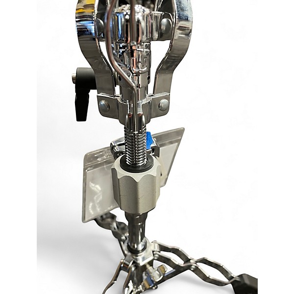Used DW 5000 Series Snare Stand