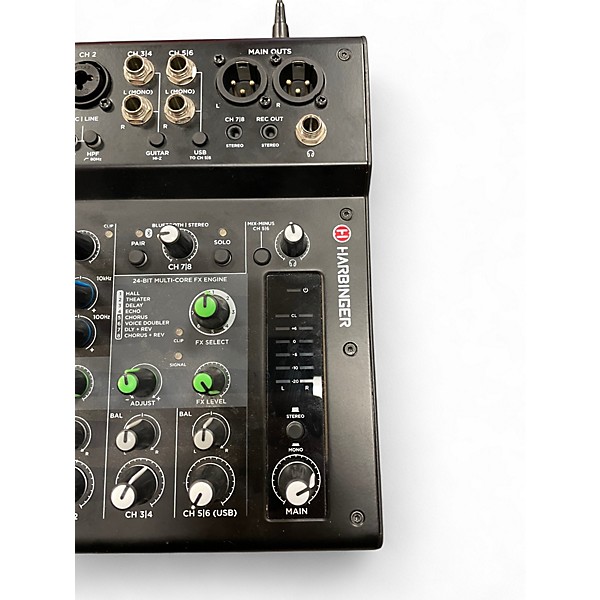 Used Harbinger LX8 Powered Mixer