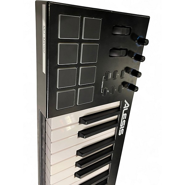 Used Alesis V25 25 Key MIDI Controller