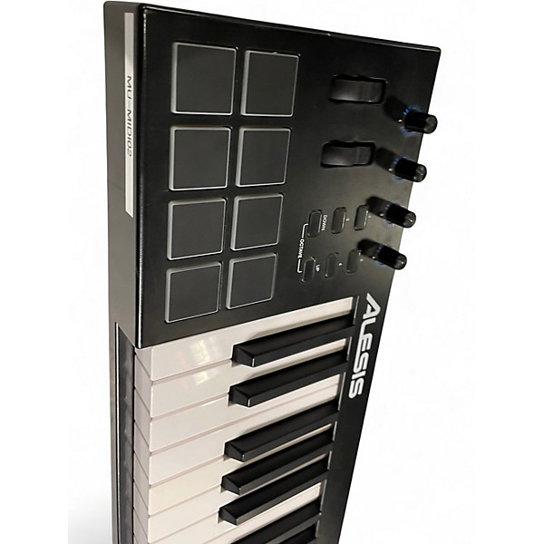 Used Alesis V25 25 Key MIDI Controller