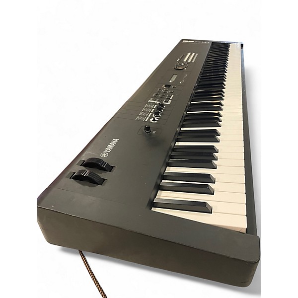 Used Yamaha MX88 Synthesizer