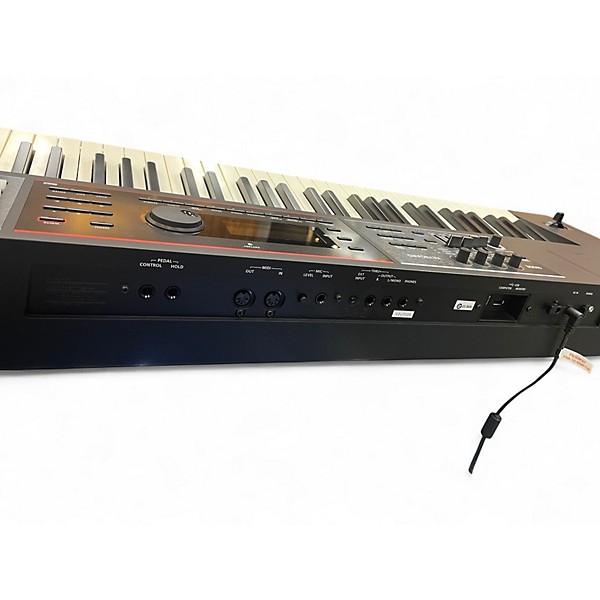 Used Roland juno ds88 Keyboard Workstation