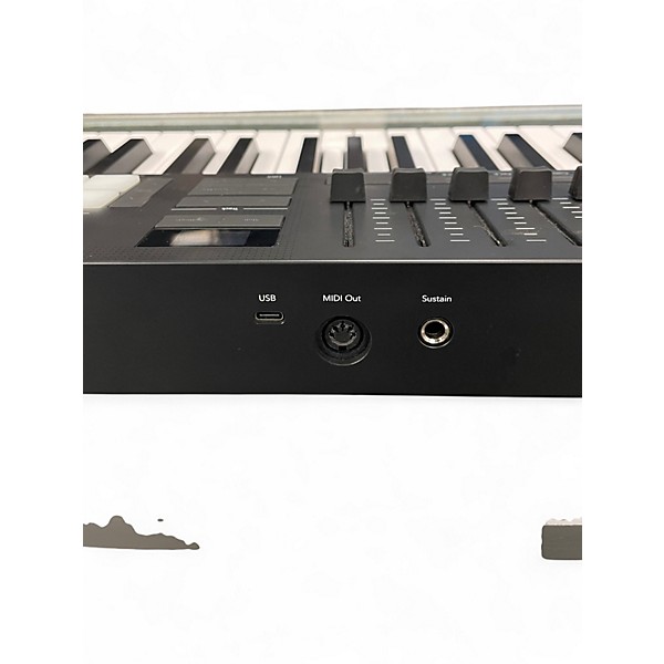 Used Novation LAUNCHKEY 49 MK4 MIDI Controller