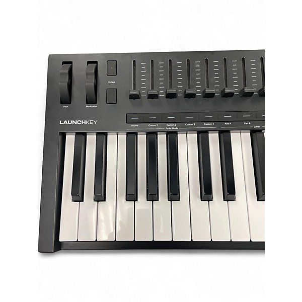 Used Novation LAUNCHKEY 49 MK4 MIDI Controller