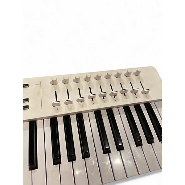 Used Arturia Keylab Essential 61 MIDI Controller