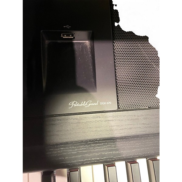 Used Yamaha DGX670 Digital Piano
