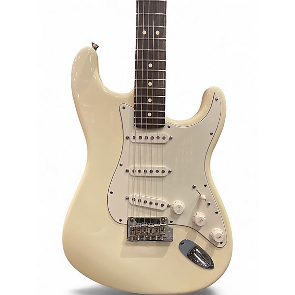 Used Fender American Standard Stratocaster White Solid Body Electric Guitar