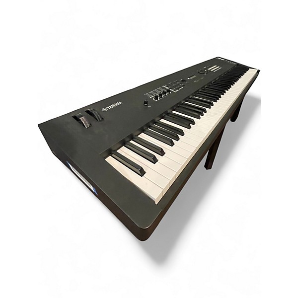 Used Yamaha MX88 Keyboard Workstation