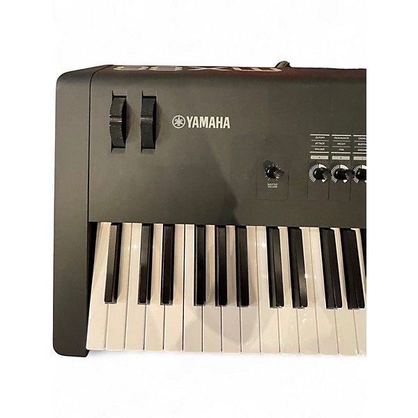 Used Yamaha MX88 Keyboard Workstation