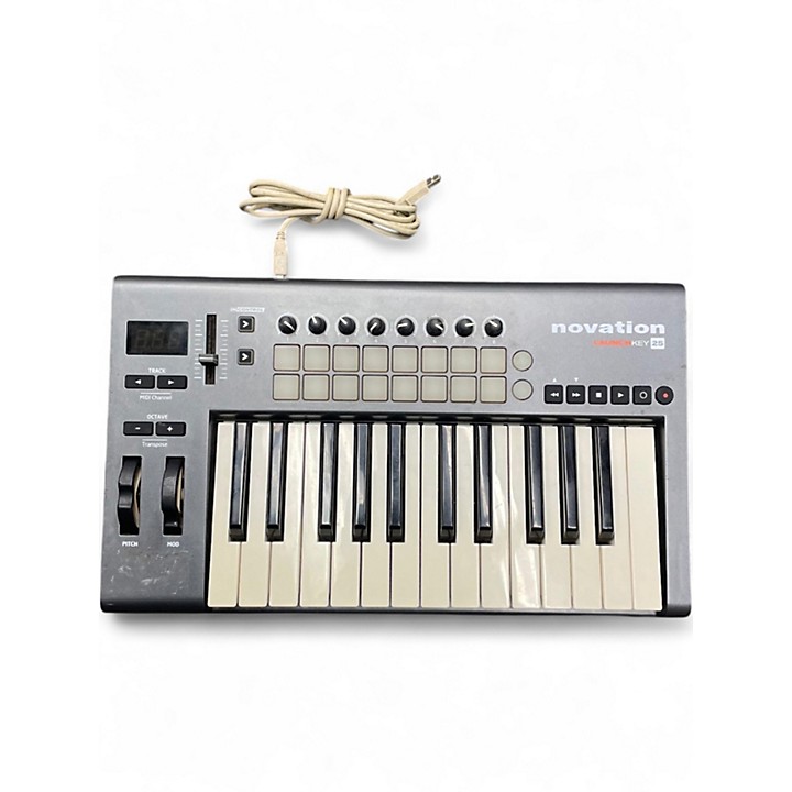 Used Novation Launchkey 25 Key MIDI Controller | Guitar Center