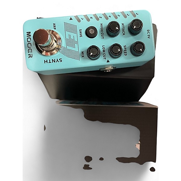 Used Mooer E7 Effect Pedal