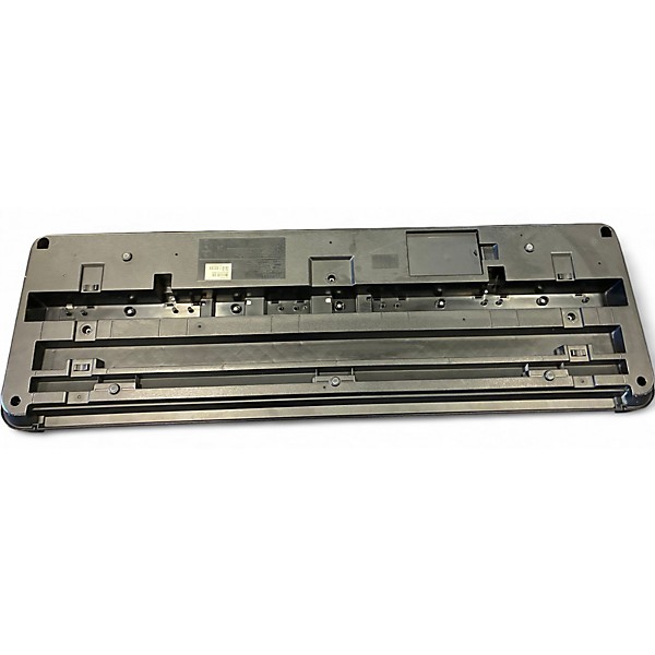 Used Yamaha PSRE273 61 Key Arranger Keyboard