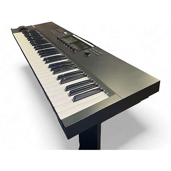 Used Native Instruments Komplete Kontrol S61 MK2 MIDI Controller