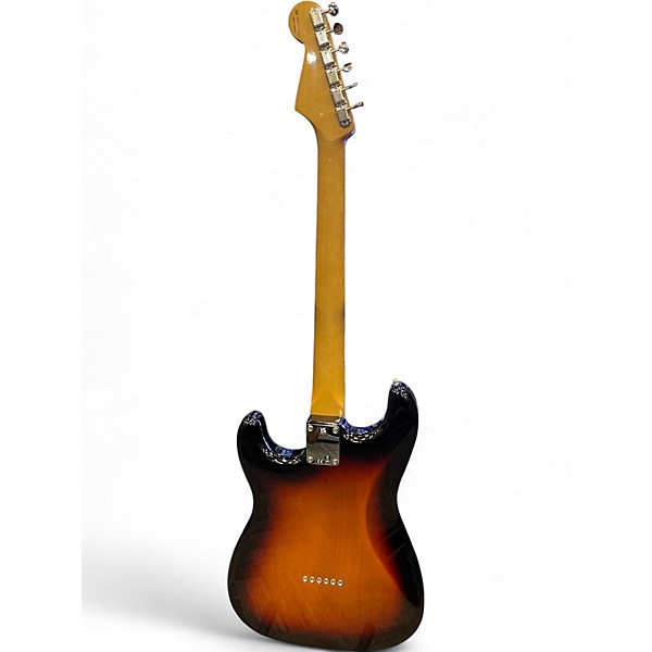 Used Fender Robert Cray Stratocaster 3 Color Sunburst Solid Body Electric Guitar