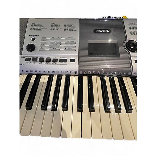 Used Yamaha PSRE403 Portable Keyboard