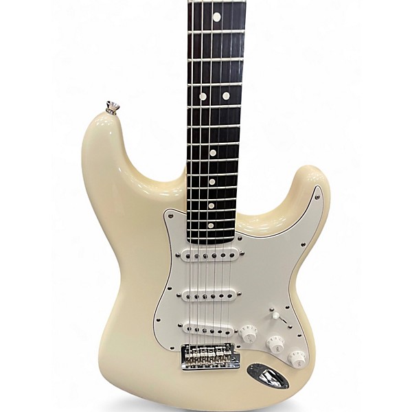 Used Fender American Standard Stratocaster Alpine White Solid Body Electric Guitar