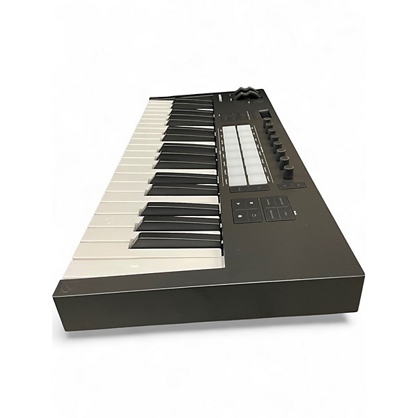 Used Novation Launchkey 37 MK4 Keyboard Workstation