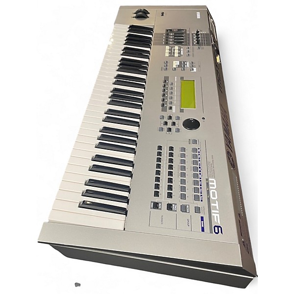 Used Yamaha Motif 6 61 Key Keyboard Workstation