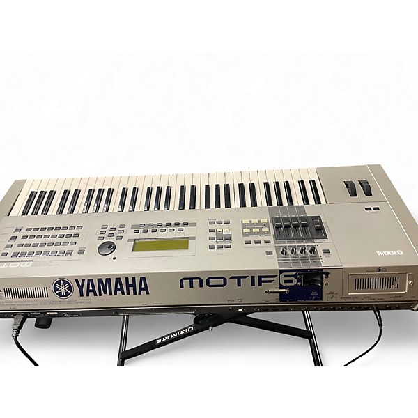 Used Yamaha Motif 6 61 Key Keyboard Workstation