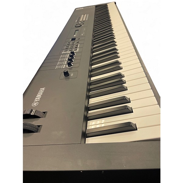 Used Yamaha MX88 Synthesizer