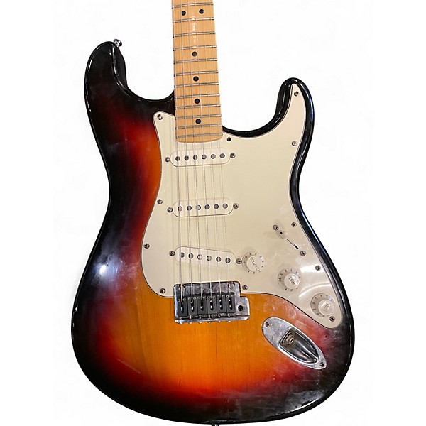Used 2006 Fender AMERICAN STRATOCASTER 2 Color Sunburst Solid Body Electric Guitar