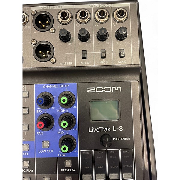 Used Zoom LiveTrak L-8 Powered Mixer