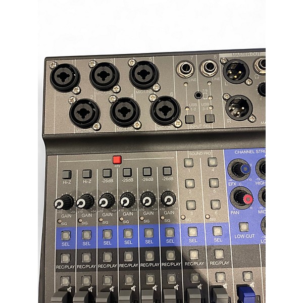 Used Zoom LiveTrak L-8 Powered Mixer