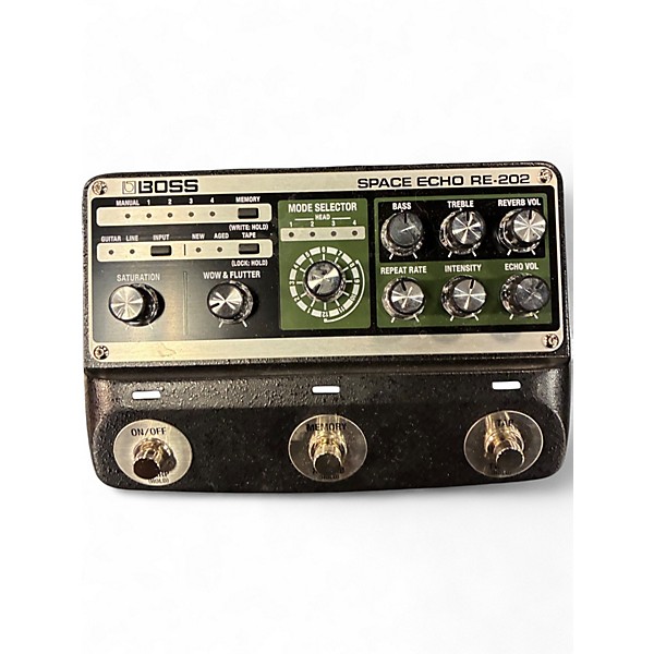Used BOSS re202 Effect Pedal