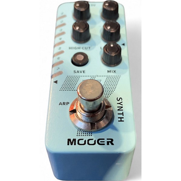 Used Mooer E7 Synth Effect Pedal