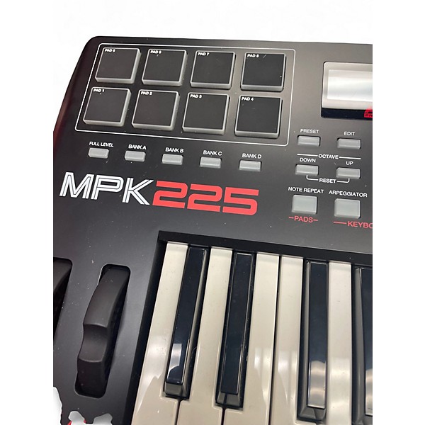 Used Akai Professional MPK225 25-Key MIDI Controller