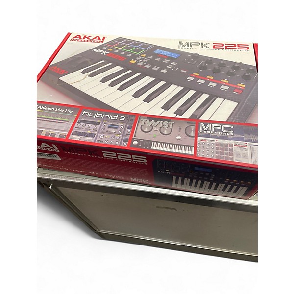 Used Akai Professional MPK225 25-Key MIDI Controller