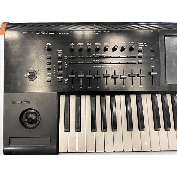 Used KORG Kronos X61 61 Key Keyboard Workstation