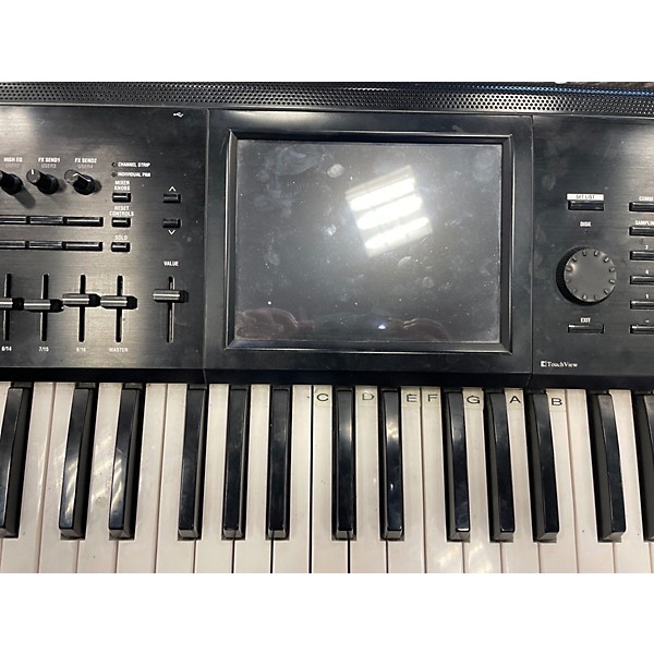 Used KORG Kronos X61 61 Key Keyboard Workstation