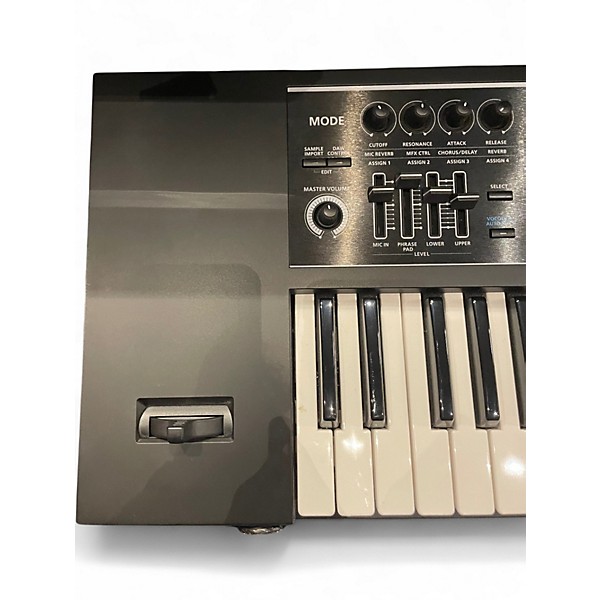 Used Roland Juno DS61 Synthesizer