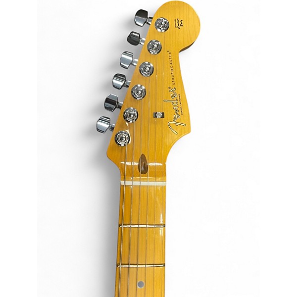 Used Fender American Professional II Stratocaster Classic White Solid Body Electric Guitar