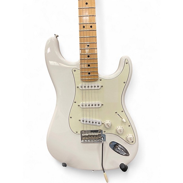 Used Fender player stratocaster sss Olympic White Solid Body Electric Guitar