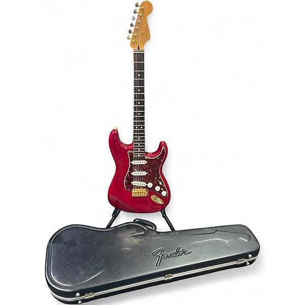 Used 2008 Fender Deluxe Player's Stratocaster Crimson Red Trans Solid Body Electric Guitar